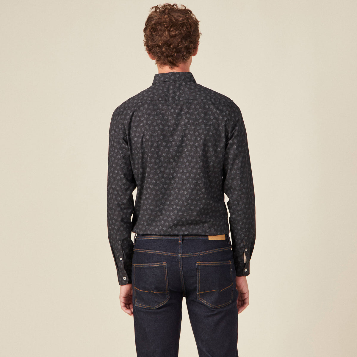 Chemise cintrée en coton manches longues noir homme