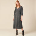 Robe droite 3/4 col v manches fluides noir femme