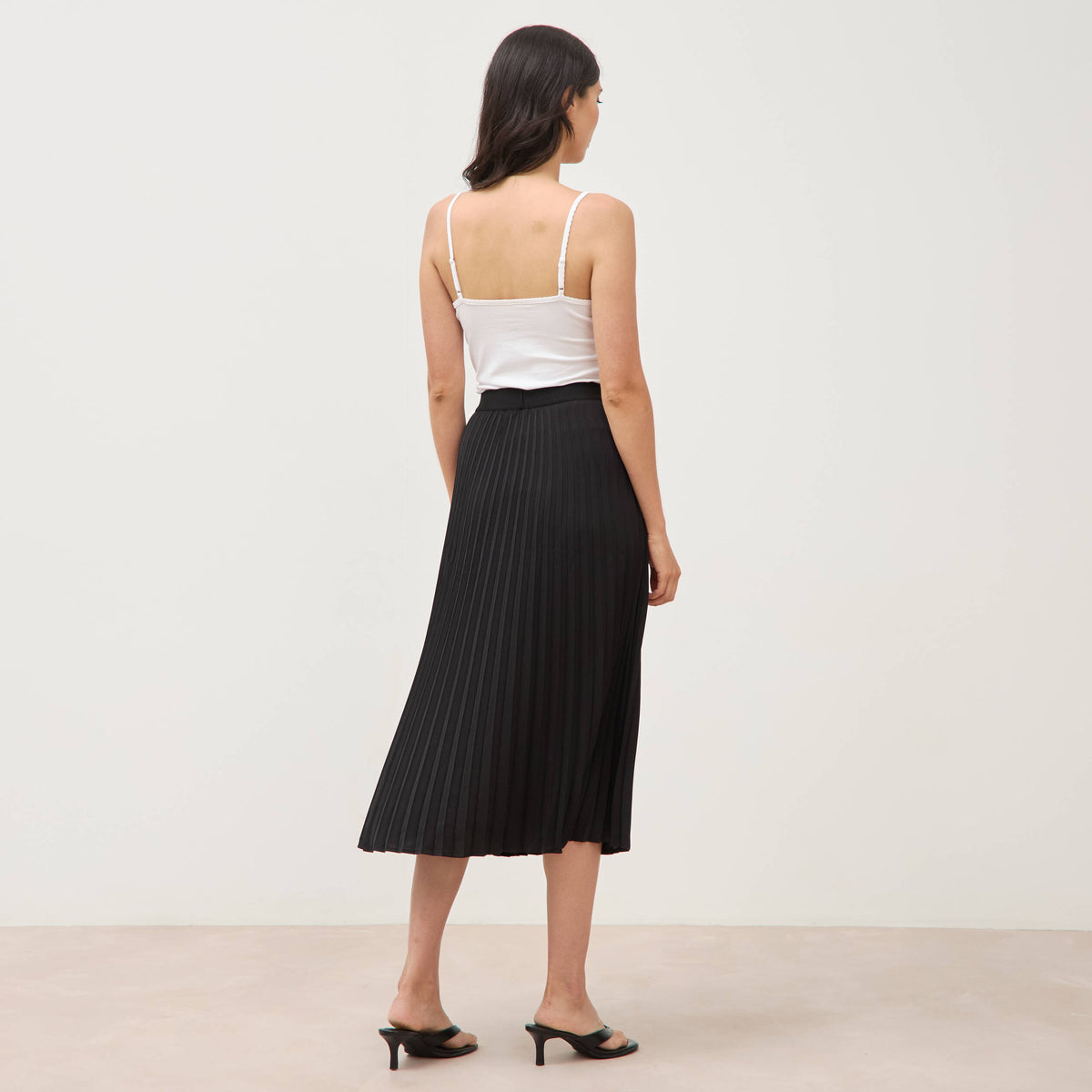 Jupe longue évasée plissée noir femme