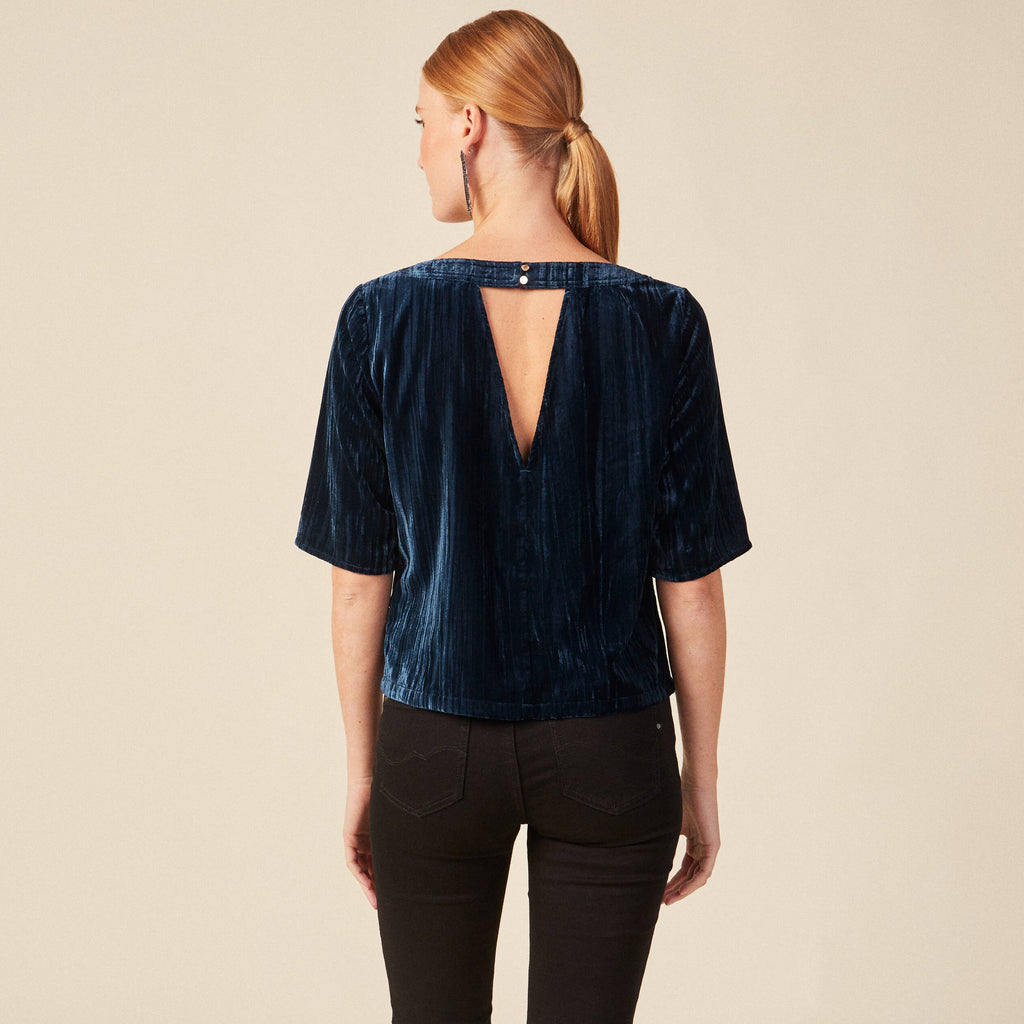 Blouse ajustée manches courtes velours bleu canard femme