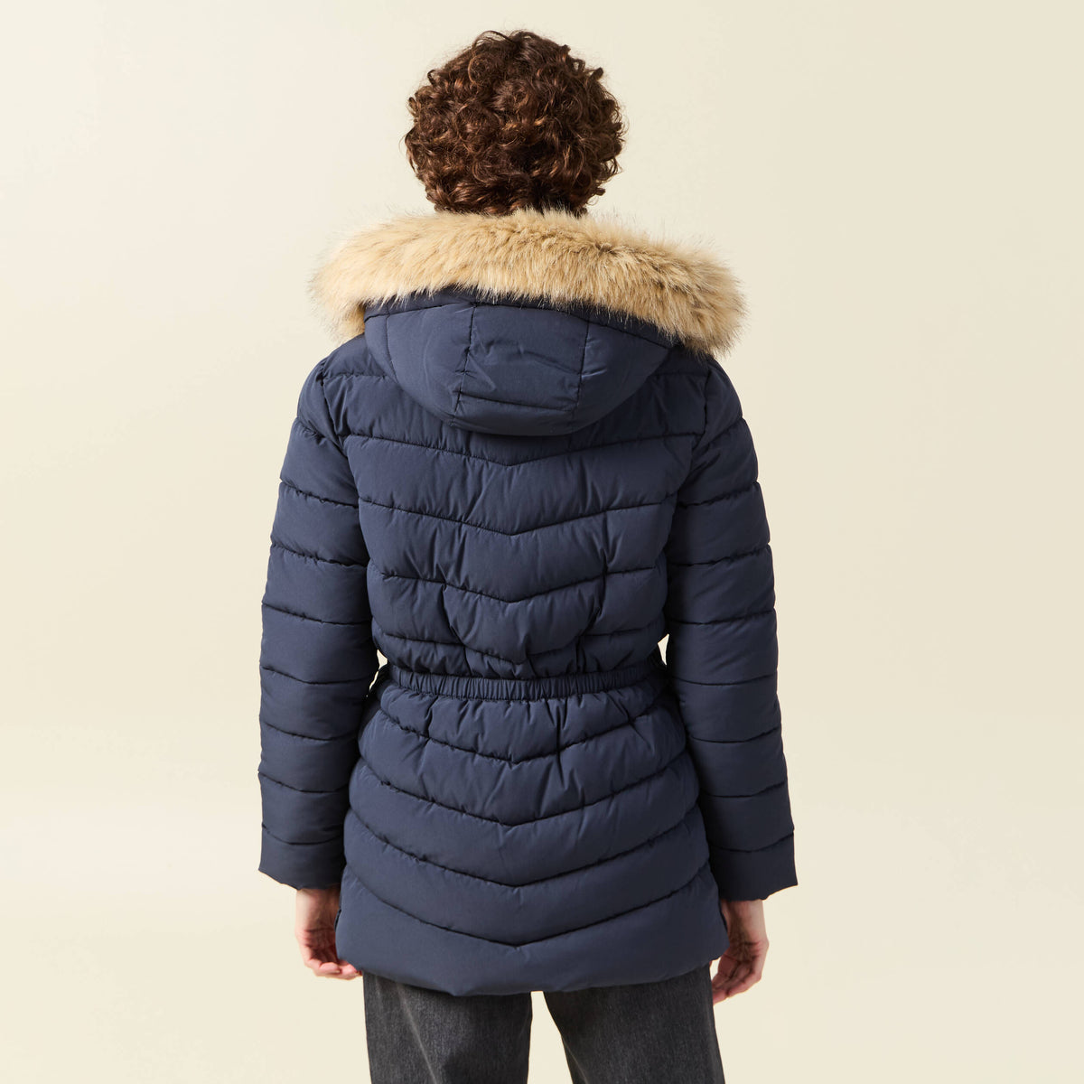 Doudoune à capuche fourrure bleu foncé femme
