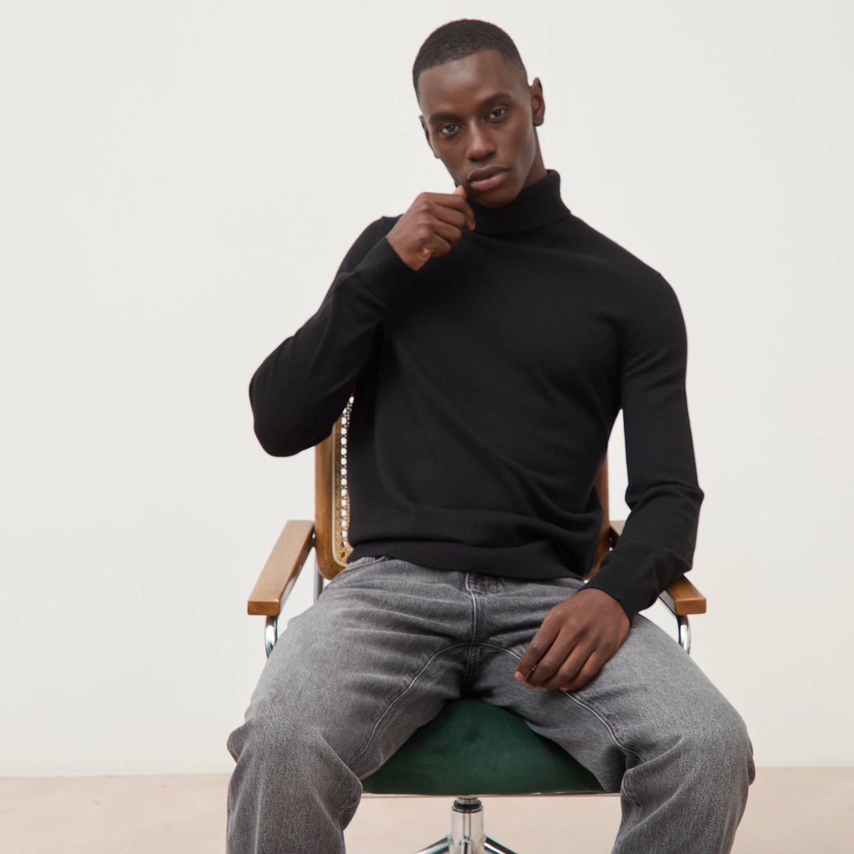 Pull manches longues noir homme