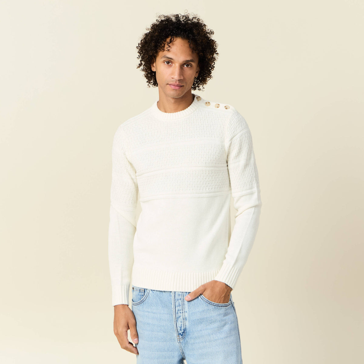 Pull manches longues boutons ecru homme